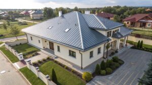 Jak obliczyć powierzchnię dachu - Wzory i narzędzia do obliczeń